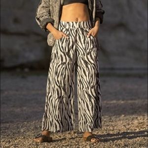 Free People Menocra Cropped Printed Pants Zebra Size 4